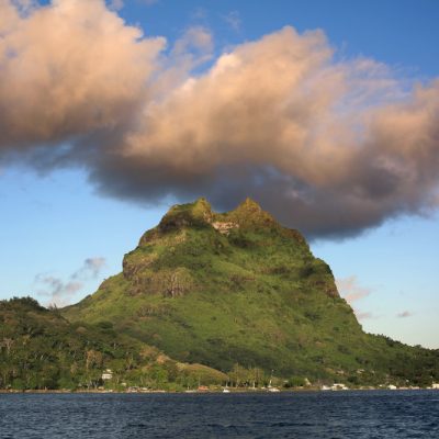 Mount Ohue bora bora otemanu zwei wollen meer