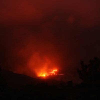 zwei wollen meer reiseblog segeln pazifik hawaii kilauea vulkan lava halema'uma'u nacht leuchten