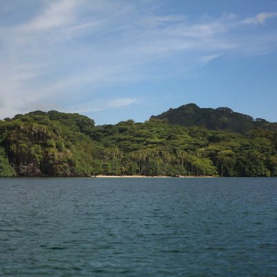 grün zwei wollen meer huahine südsee französisch polynesien